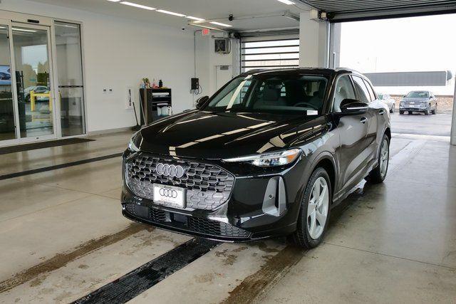 new 2025 Audi Q5 car, priced at $58,333