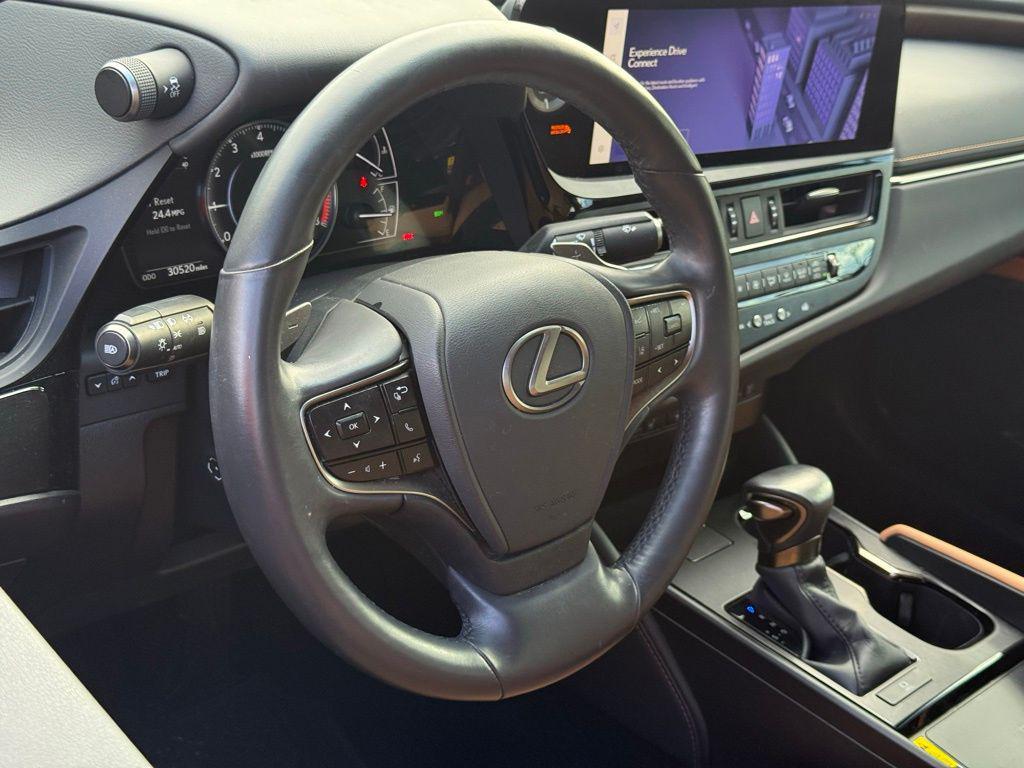 used 2023 Lexus ES 350 car, priced at $40,662