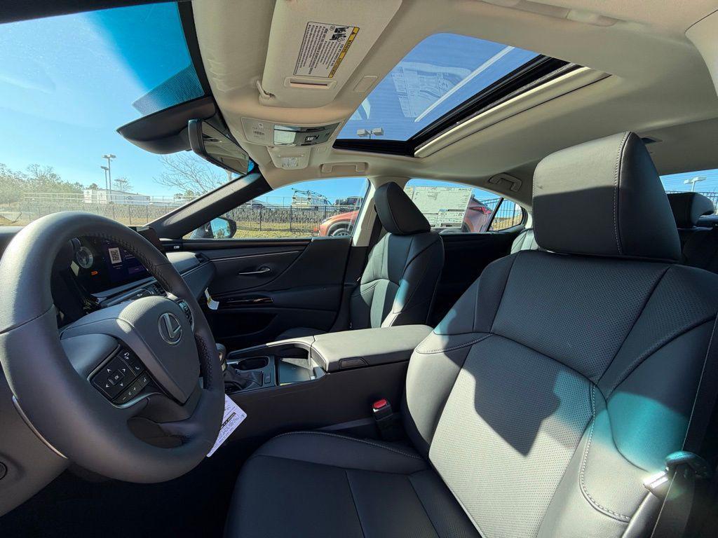 new 2025 Lexus ES 350 car, priced at $50,807