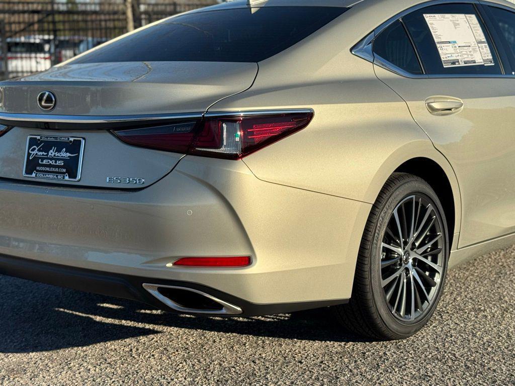 new 2025 Lexus ES 350 car, priced at $50,307