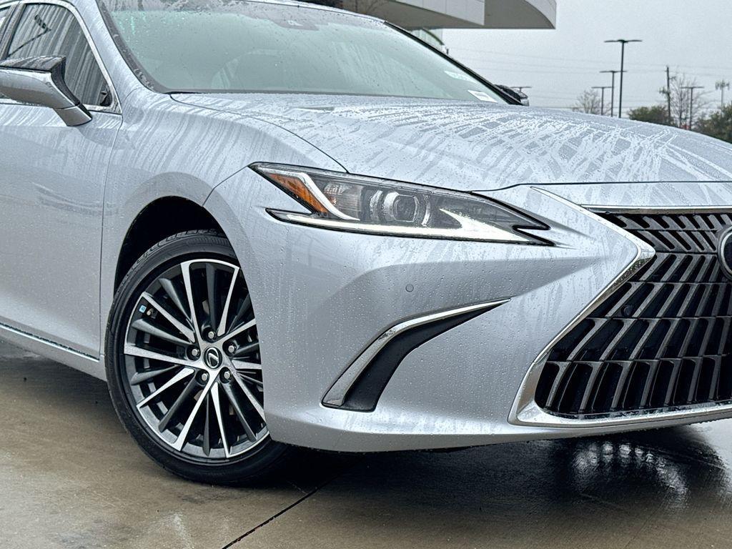 new 2025 Lexus ES 350 car, priced at $50,707