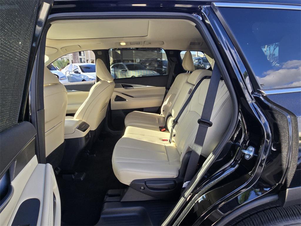 used 2025 INFINITI QX60 car, priced at $46,105