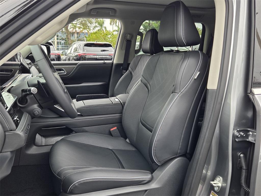 new 2026 INFINITI QX80 car, priced at $86,947