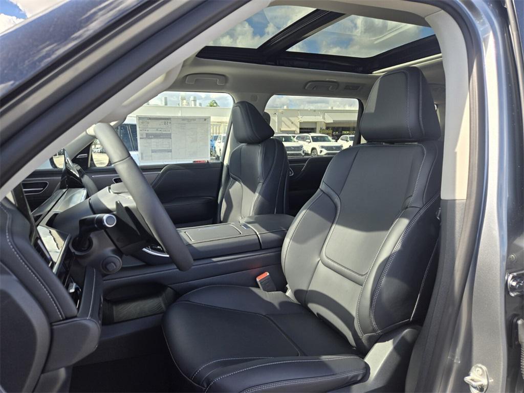 new 2026 INFINITI QX80 car, priced at $75,245