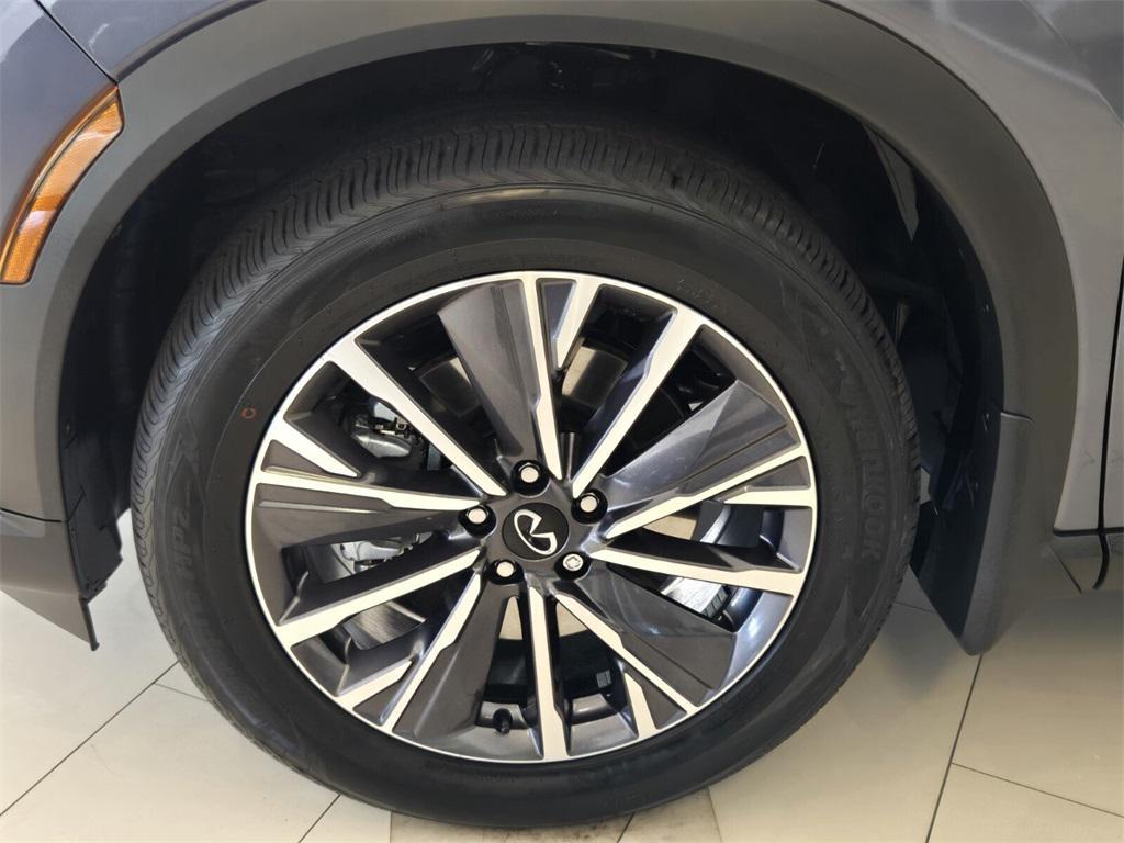 new 2026 INFINITI QX60 car, priced at $51,104