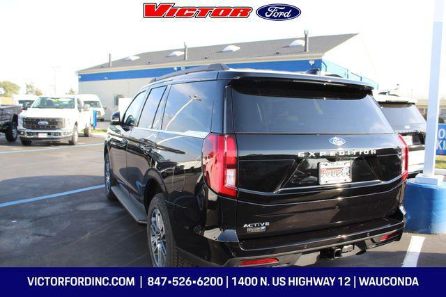 new 2025 Ford Expedition car, priced at $69,279