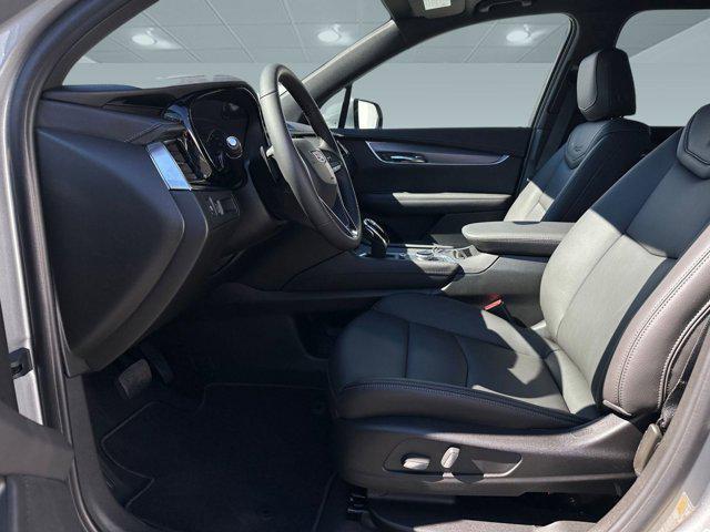 new 2025 Cadillac XT6 car, priced at $50,690