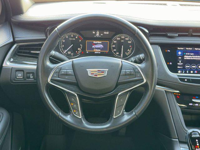 used 2022 Cadillac XT5 car, priced at $29,668
