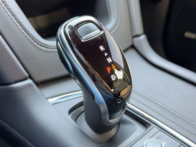 used 2022 Cadillac XT5 car, priced at $29,668