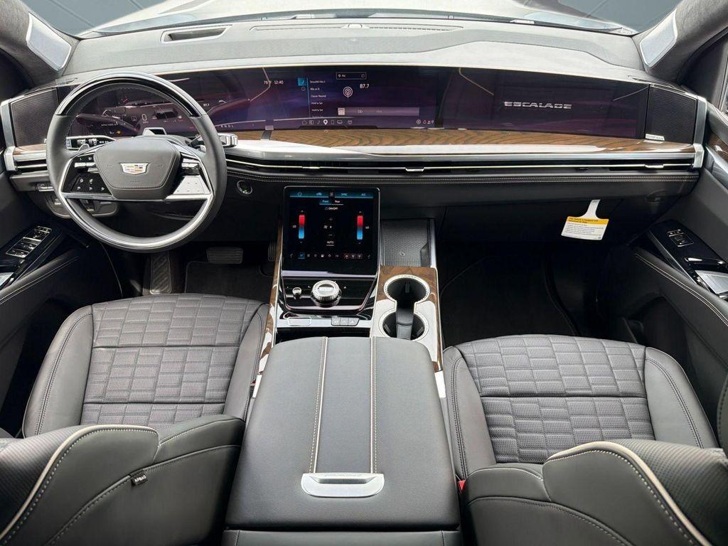 new 2026 Cadillac Escalade ESV car, priced at $130,501
