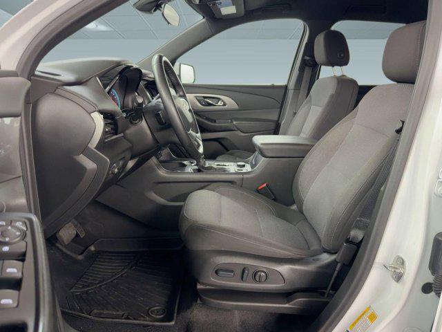used 2023 Chevrolet Traverse car, priced at $25,999