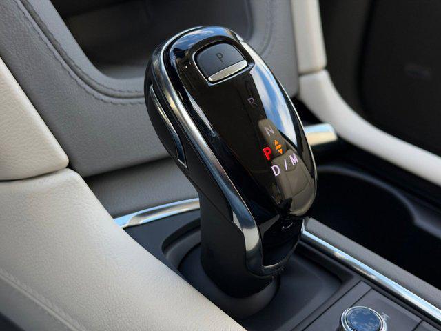 new 2025 Cadillac XT6 car, priced at $60,165