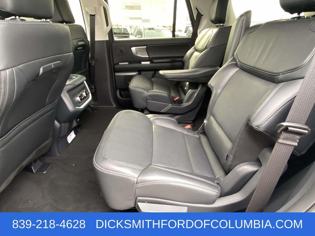 new 2025 Ford Expedition car, priced at $80,995