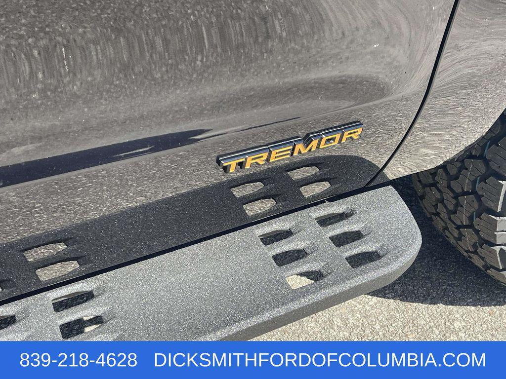 new 2025 Ford Expedition car, priced at $81,149