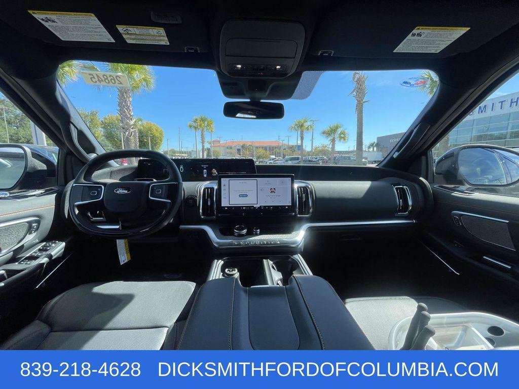 new 2025 Ford Expedition car, priced at $81,149