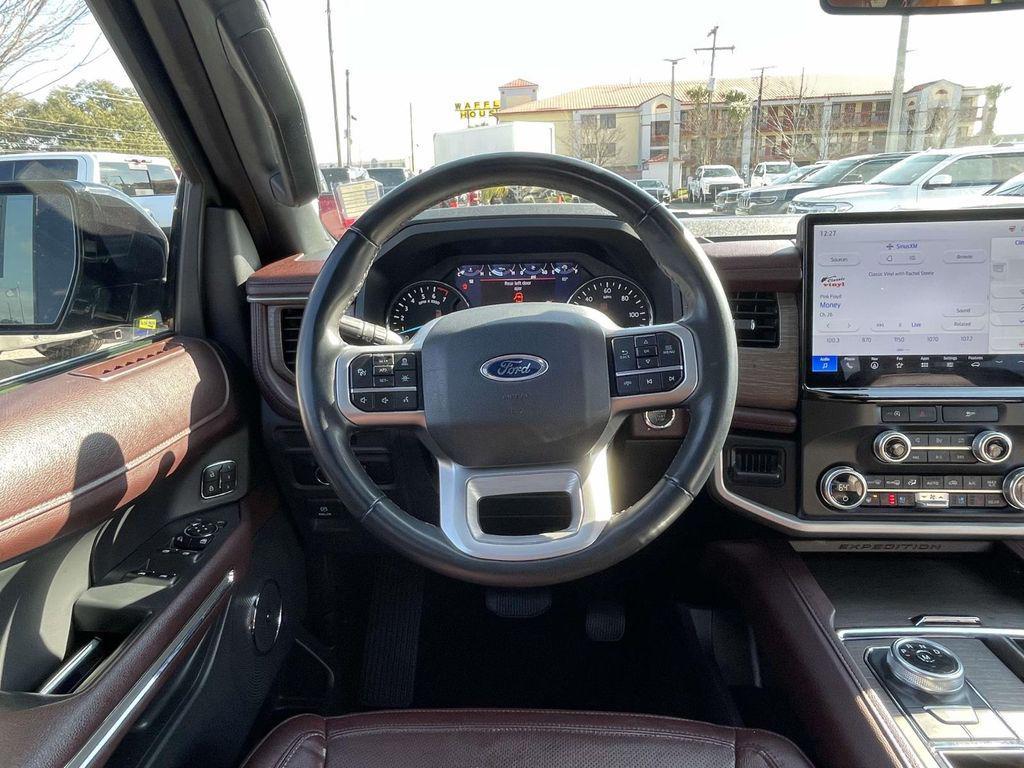 used 2024 Ford Expedition car, priced at $44,195