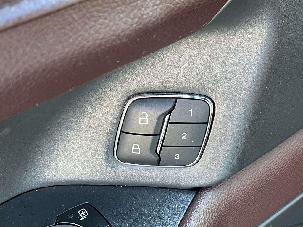 used 2024 Ford Expedition car, priced at $44,195