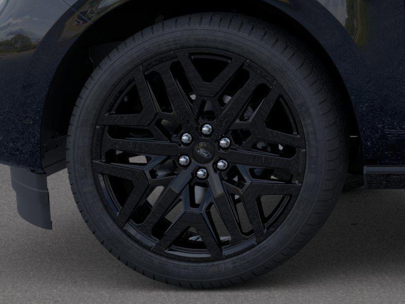 new 2026 Ford Expedition car, priced at $85,240