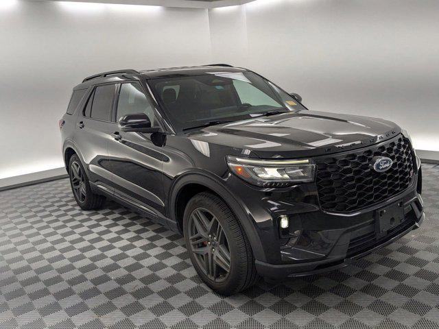 used 2025 Ford Explorer car, priced at $47,998