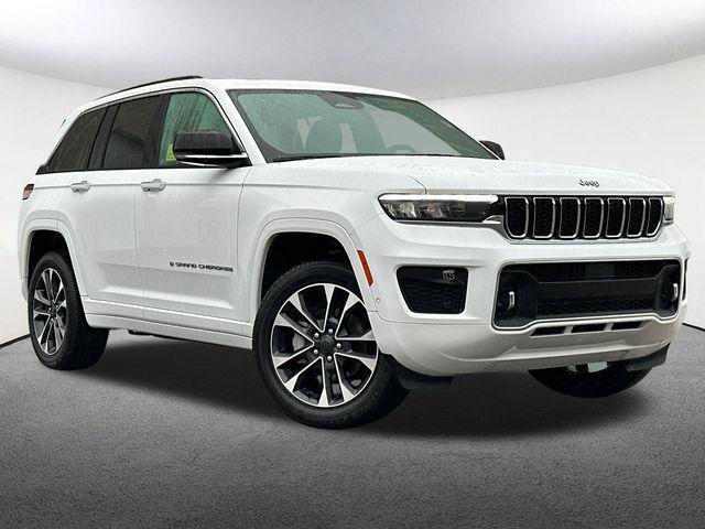 used 2024 Jeep Grand Cherokee car, priced at $34,977