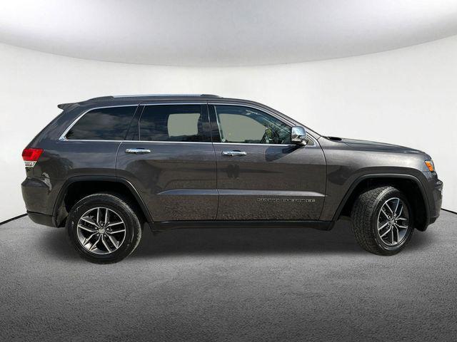 used 2017 Jeep Grand Cherokee car, priced at $17,467