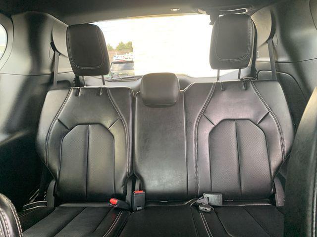 used 2025 Chrysler Pacifica car, priced at $30,977