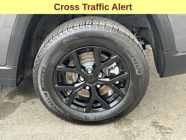 used 2024 Jeep Grand Cherokee L car, priced at $31,977