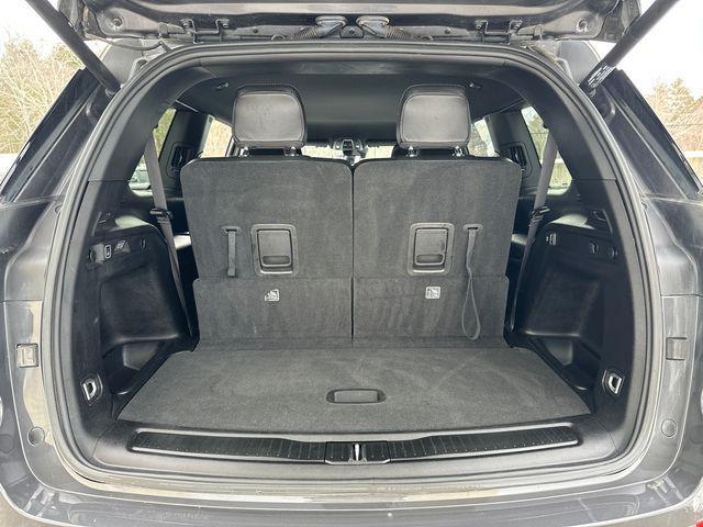 used 2024 Jeep Grand Cherokee L car, priced at $31,977