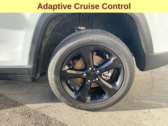 used 2023 Jeep Grand Cherokee car, priced at $31,347