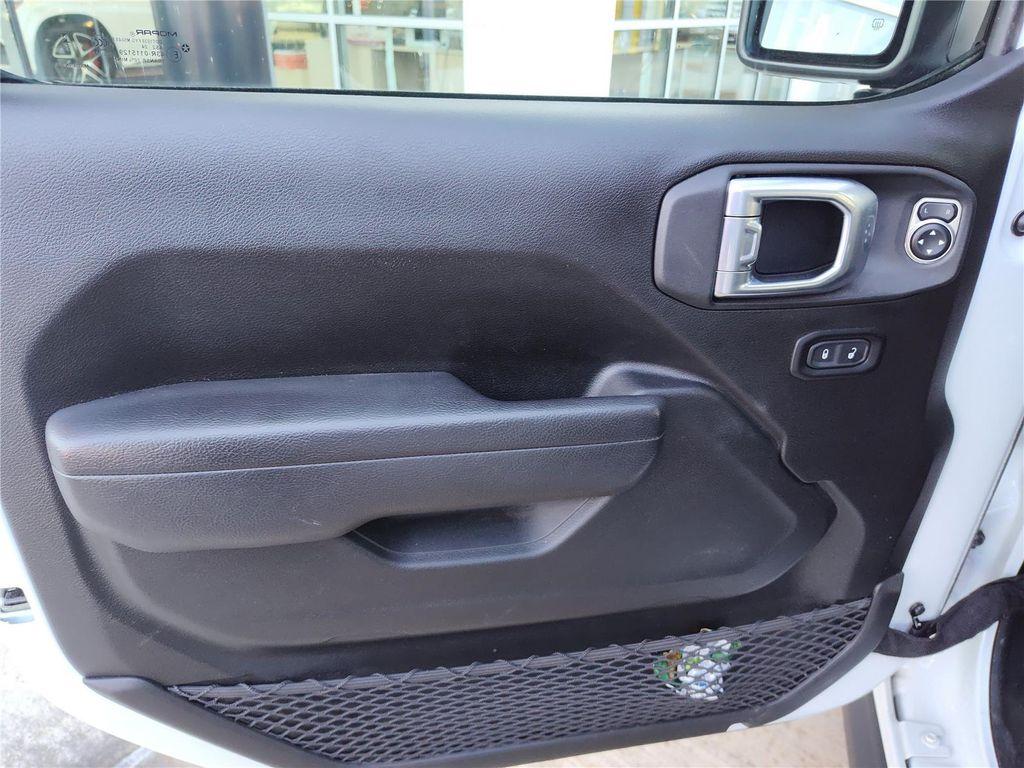 used 2024 Jeep Gladiator car, priced at $35,970