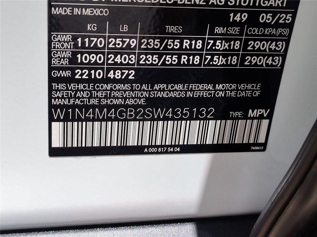 new 2025 Mercedes-Benz GLB 250 car, priced at $47,735