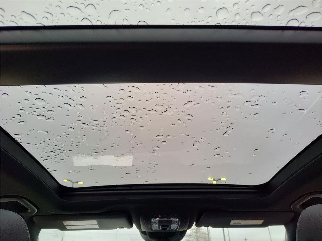 new 2025 Mercedes-Benz GLE 350 car, priced at $70,125