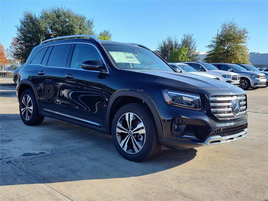 new 2025 Mercedes-Benz GLB 250 car, priced at $47,145
