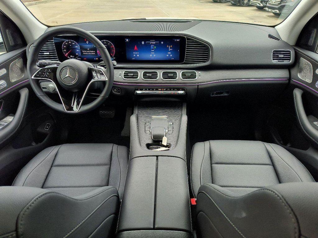 new 2025 Mercedes-Benz GLE 350 car, priced at $70,315