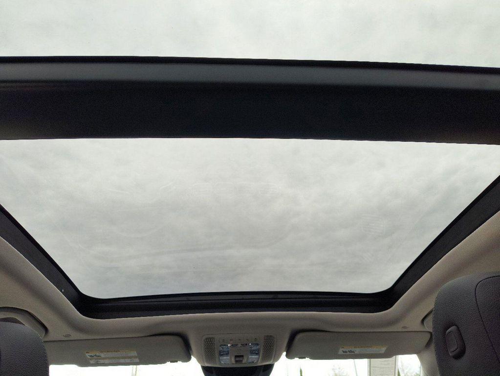 new 2025 Mercedes-Benz GLE 350 car, priced at $70,315