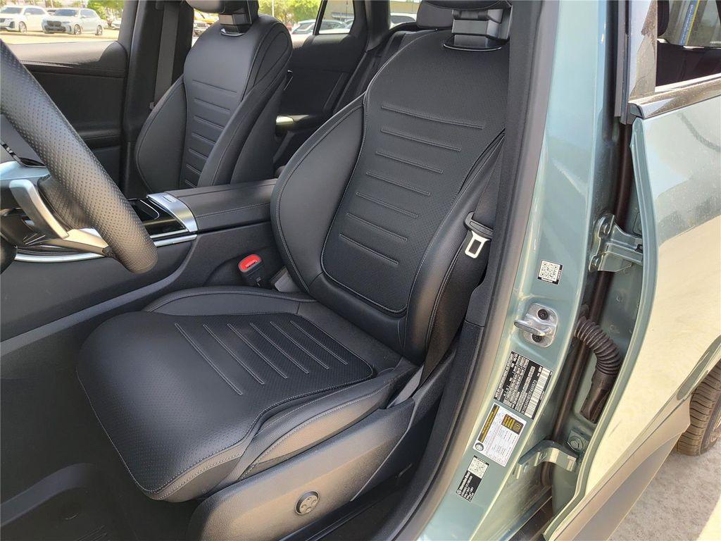 new 2026 Mercedes-Benz GLC 300 car, priced at $61,785