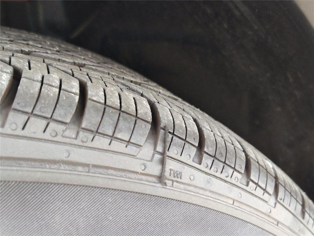 used 2021 Mercedes-Benz GLB 250 car, priced at $28,790