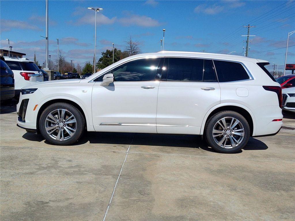 used 2023 Cadillac XT6 car, priced at $37,970