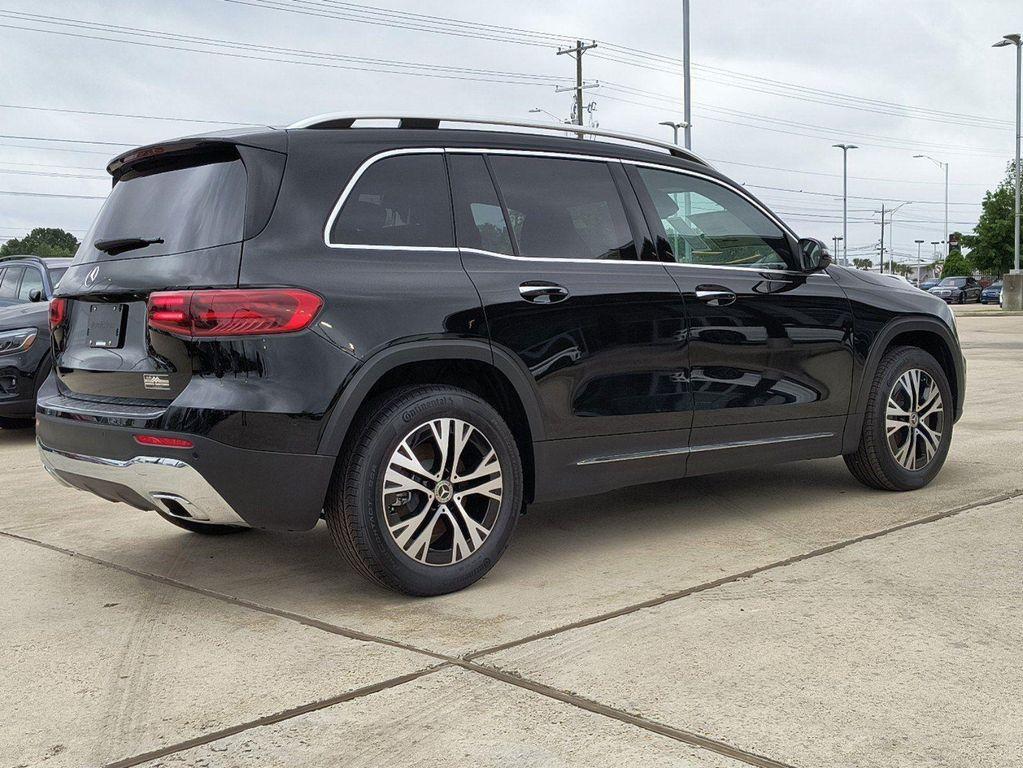 new 2024 Mercedes-Benz GLB 250 car, priced at $45,800