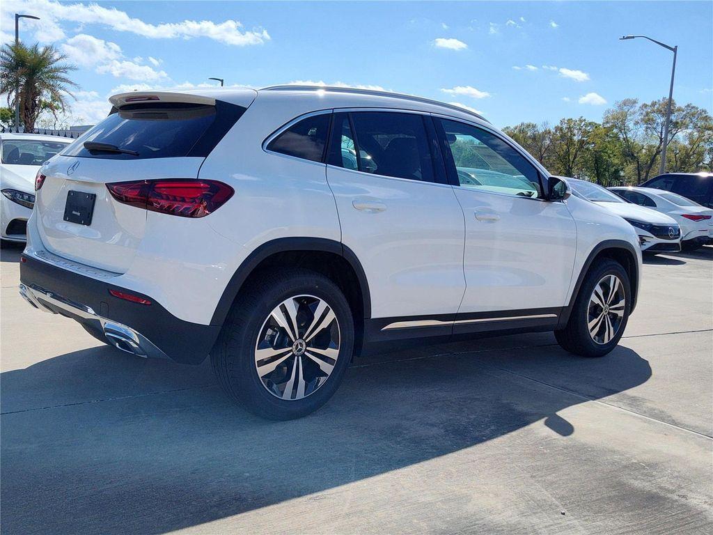 new 2026 Mercedes-Benz GLA 250 car, priced at $44,350