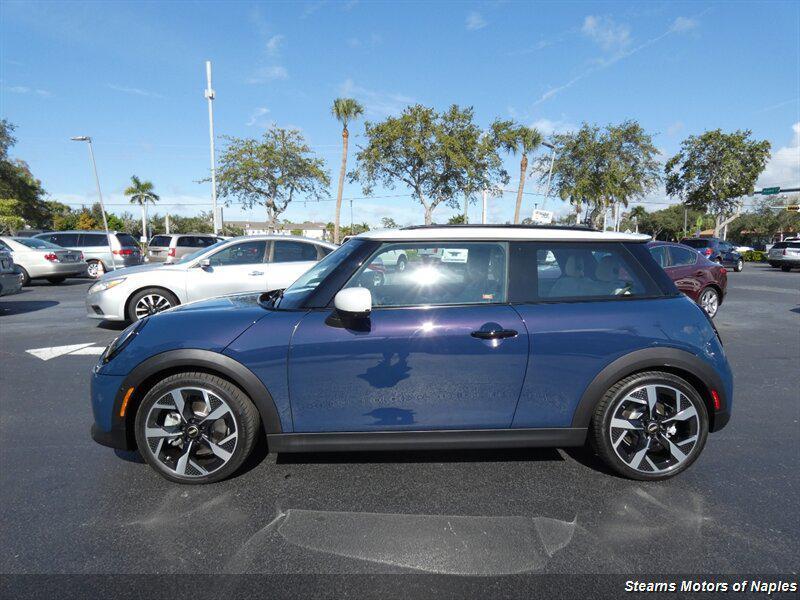 used 2025 MINI Hardtop car, priced at $28,998