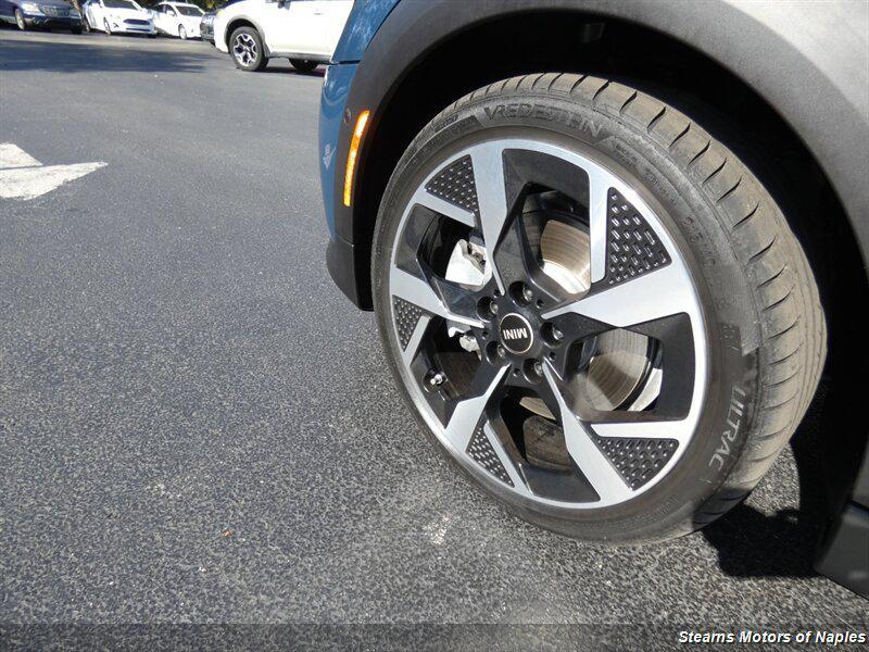 used 2025 MINI Hardtop car, priced at $28,998