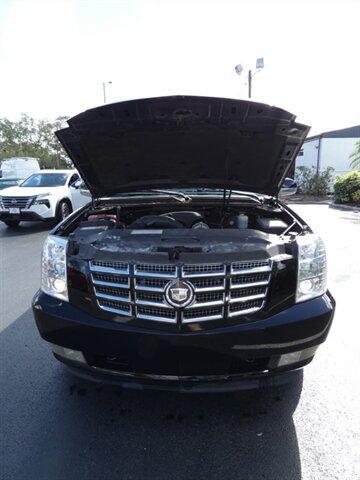 used 2007 Cadillac Escalade EXT car, priced at $10,998