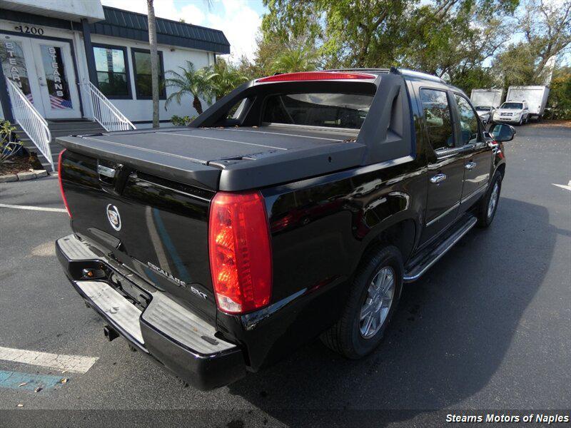 used 2007 Cadillac Escalade EXT car, priced at $10,998