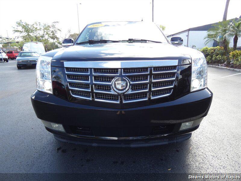 used 2007 Cadillac Escalade EXT car, priced at $10,998