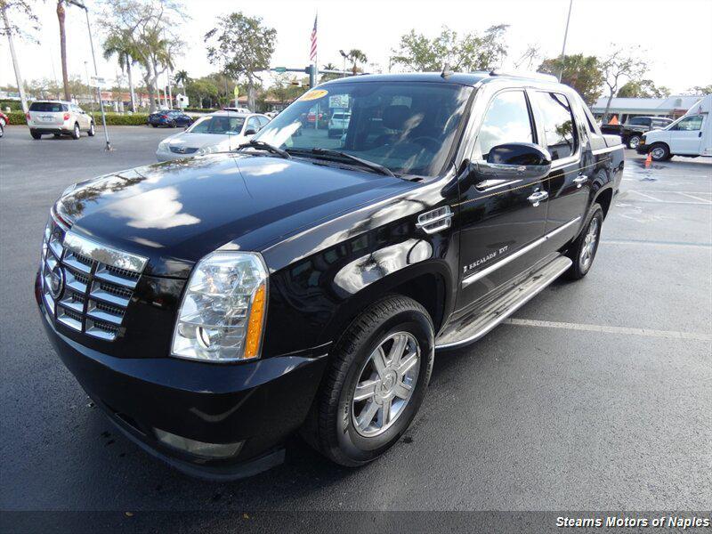 used 2007 Cadillac Escalade EXT car, priced at $10,998