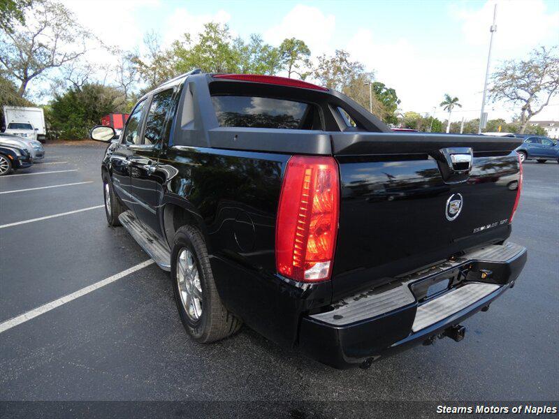 used 2007 Cadillac Escalade EXT car, priced at $10,998
