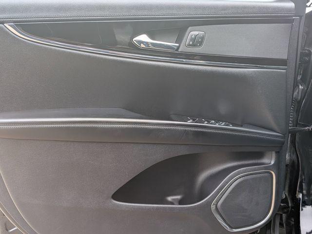 used 2022 Lincoln Nautilus car, priced at $28,400