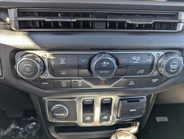 new 2026 Jeep Wrangler car, priced at $42,072