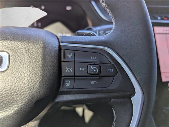 new 2025 Jeep Grand Cherokee car, priced at $47,343